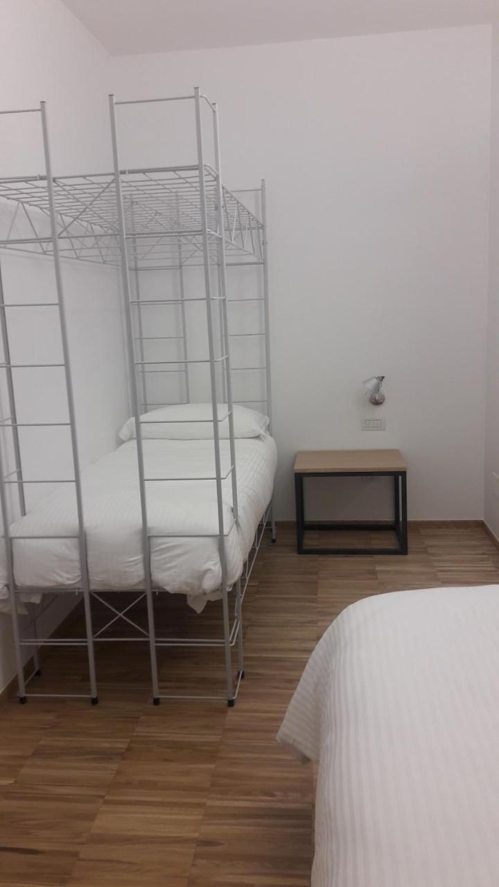 מטרה H-Sa Guest House מראה חיצוני תמונה